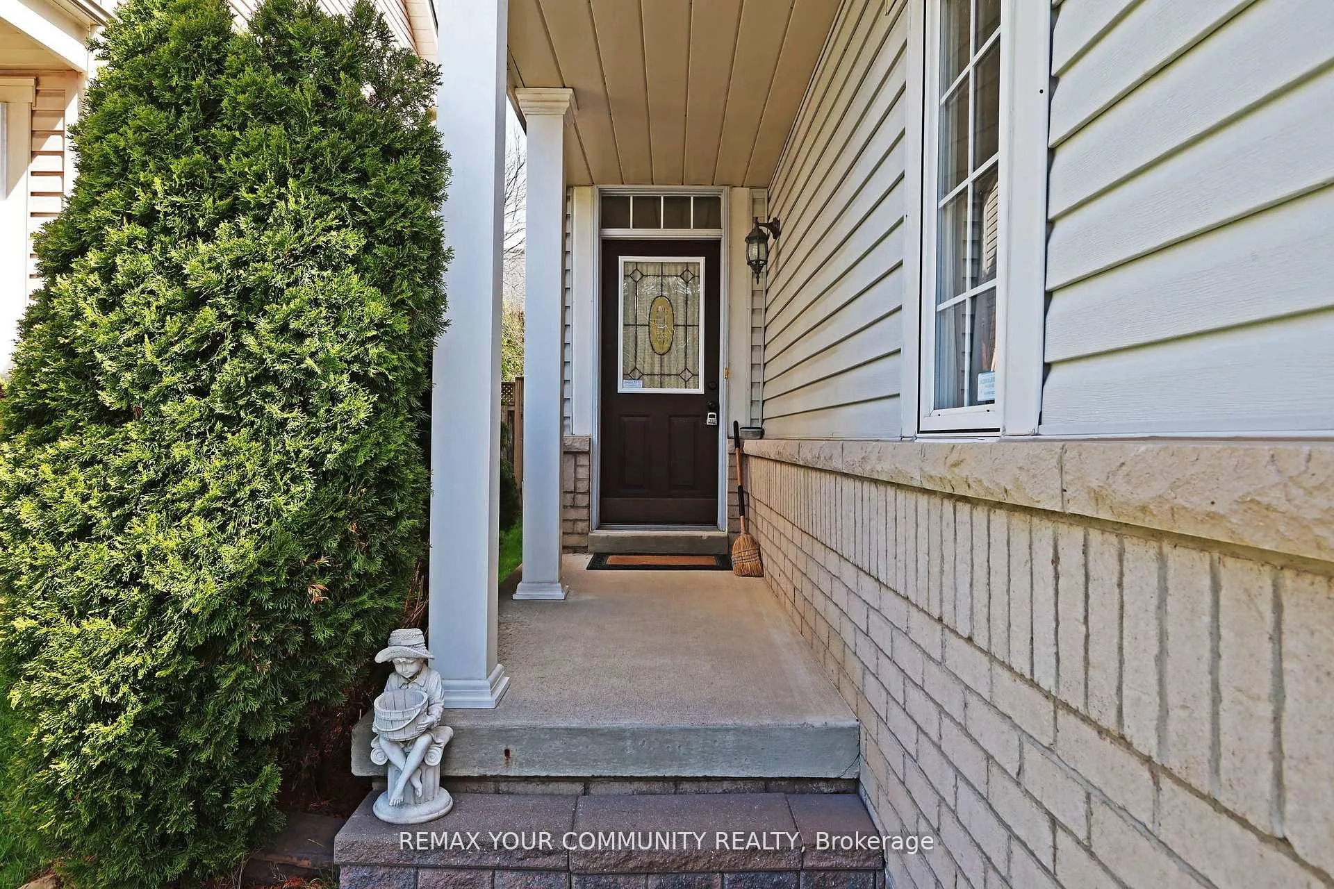 Photo 3 of 30 Trout Lily Avenue, Markham, Legacy — HOMEH