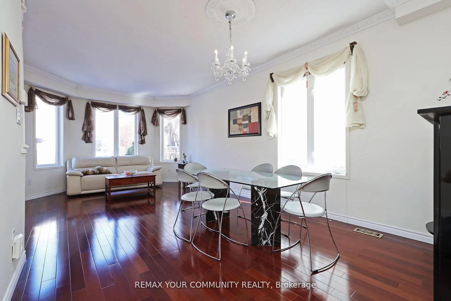 Photo 6 of 30 Trout Lily Avenue, Markham, Legacy — HOMEH