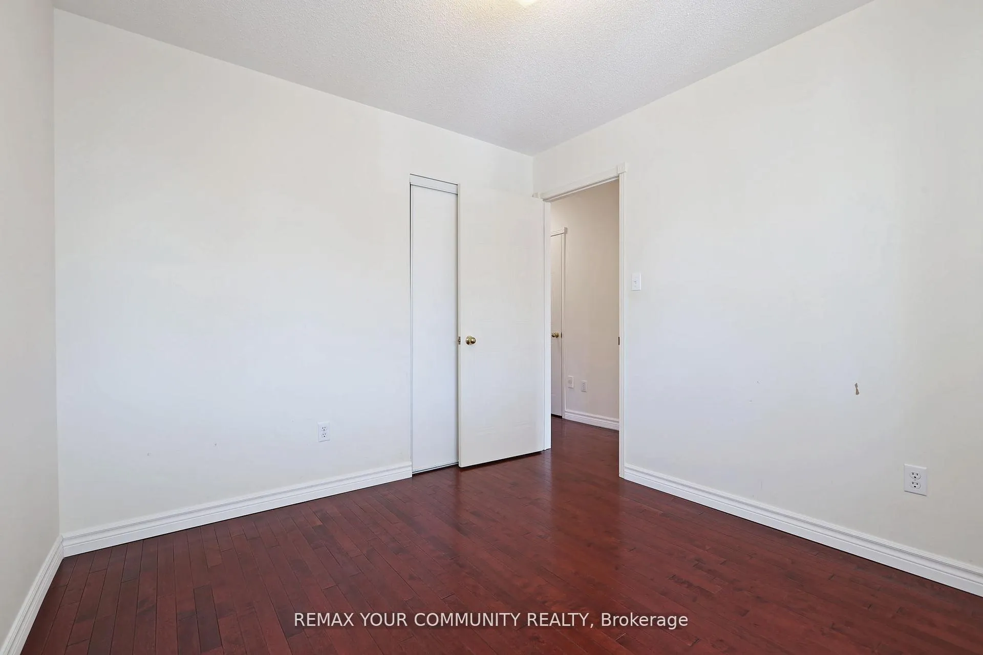 Photo 25 of 30 Trout Lily Avenue, Markham, Legacy — HOMEH