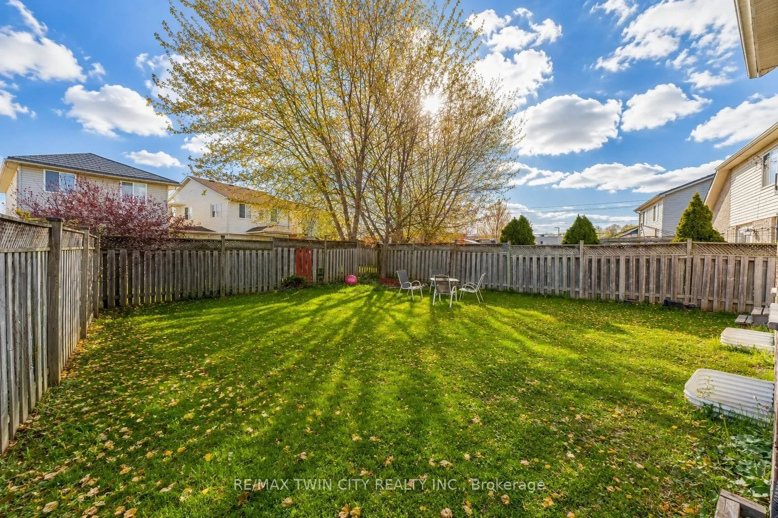 Photo 38 of 15 Copper Leaf Street, Kitchener, Larentian West — HOMEH
