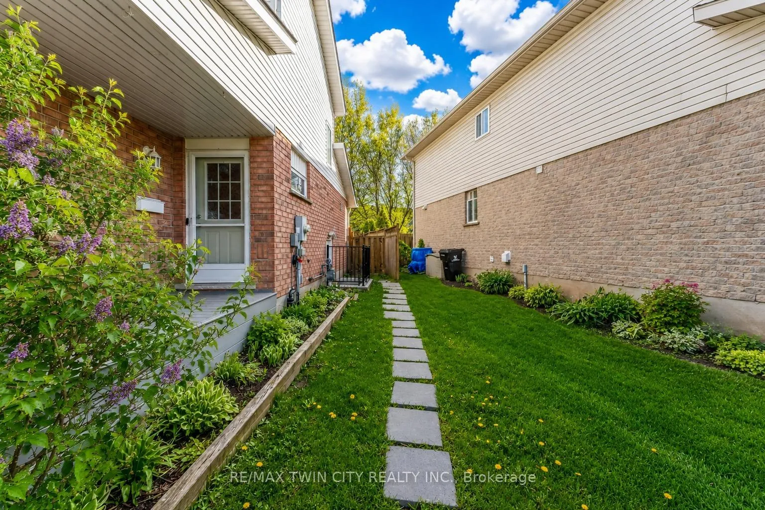 Photo 39 of 15 Copper Leaf Street, Kitchener, Larentian West — HOMEH