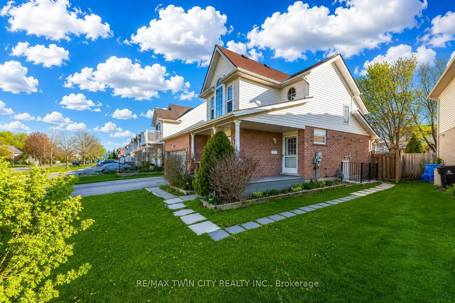 Photo 45 of 15 Copper Leaf Street, Kitchener, Larentian West — HOMEH