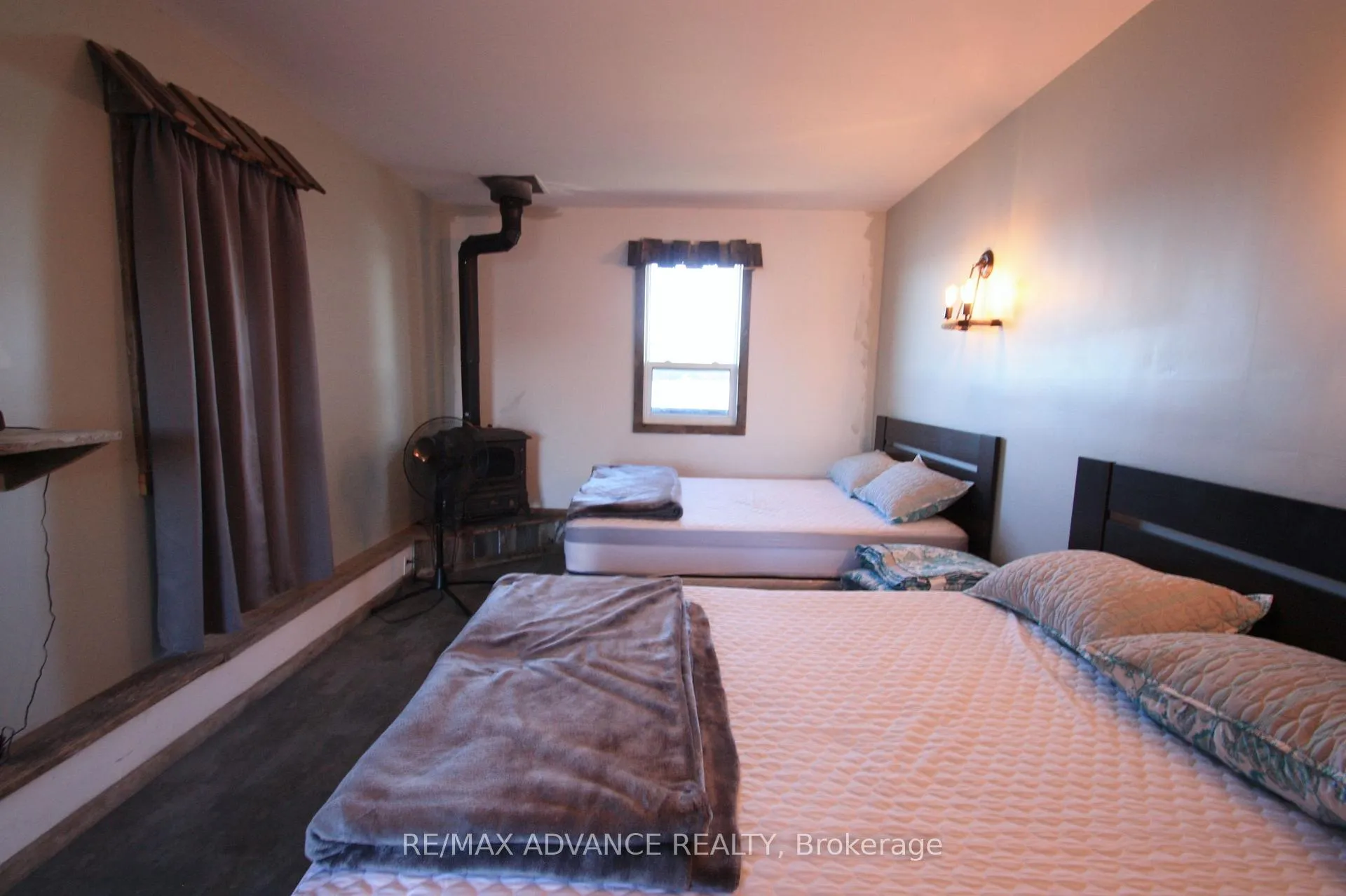 Photo 30 of 323D Grahamvale Road, Chisholm — HOMEH