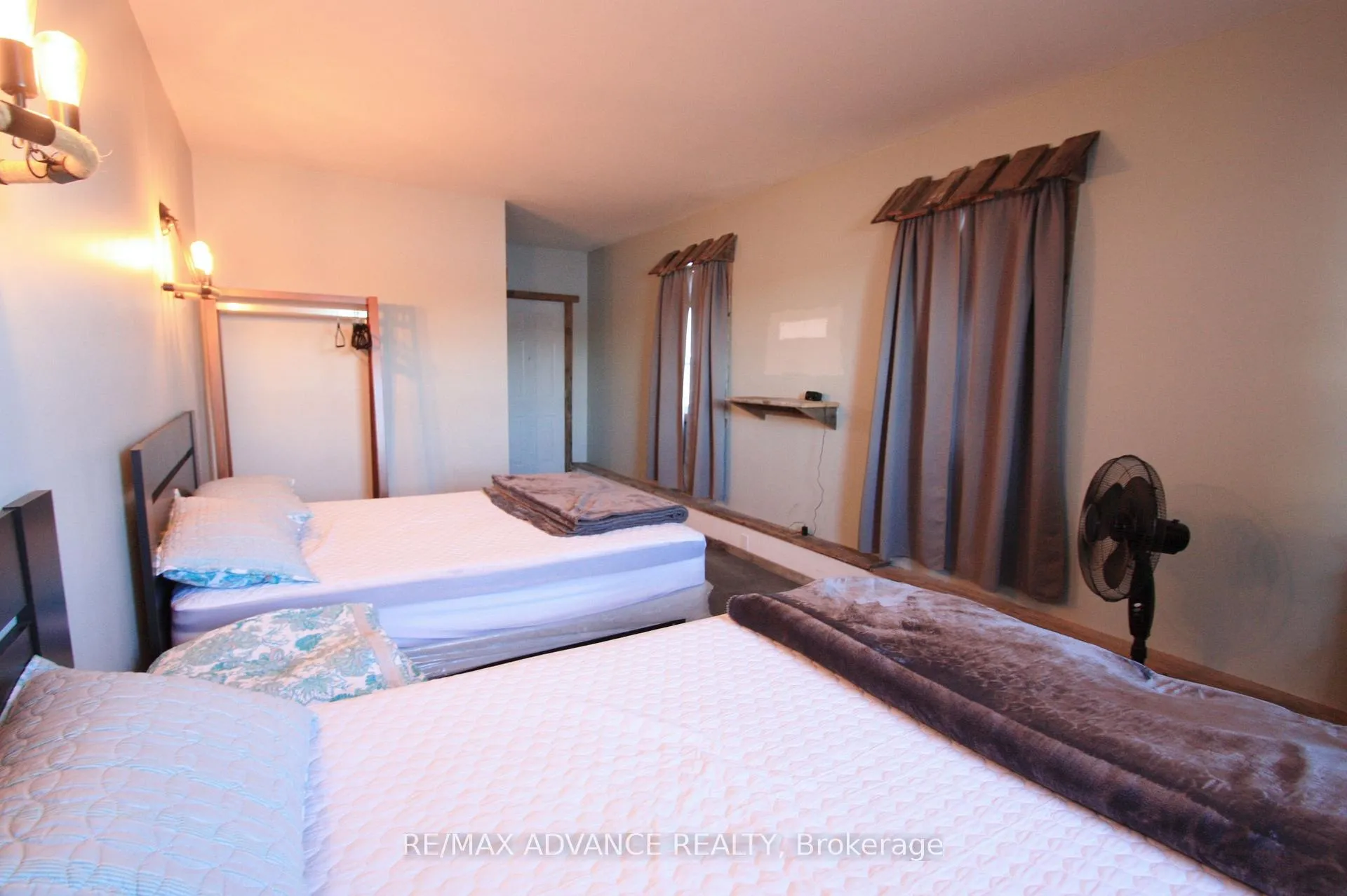 Photo 36 of 323D Grahamvale Road, Chisholm — HOMEH