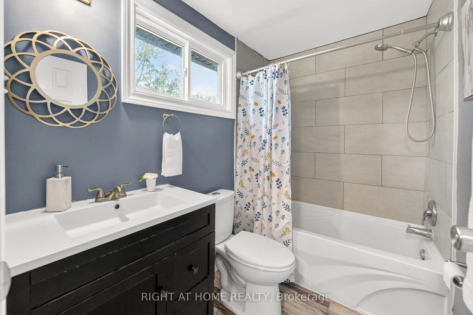 Photo 17 of 152 Hadati Road, Guelph, Grange Road — HOMEH