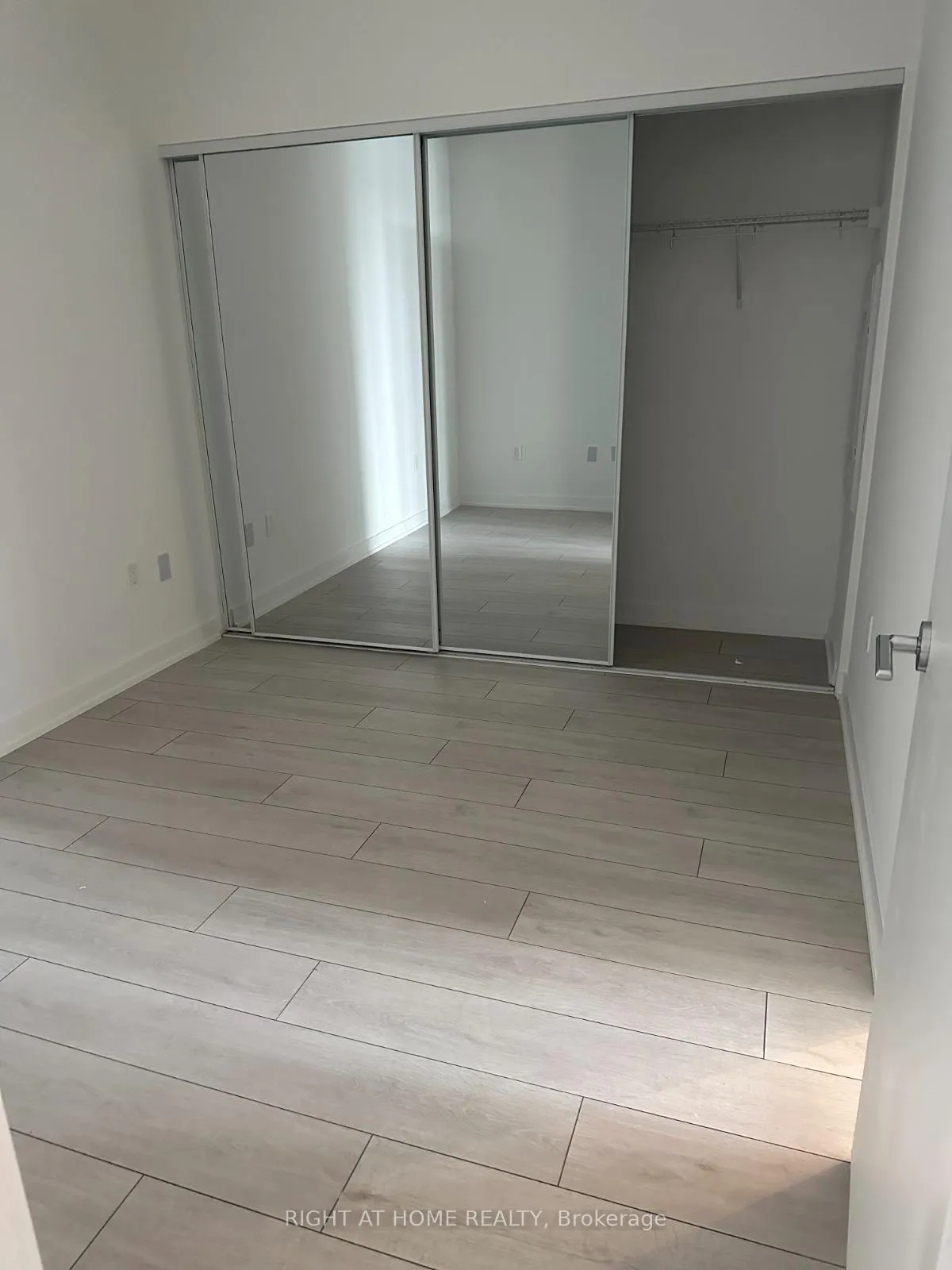 Photo 19 of Unit 1308, 1606 Charles Street, Whitby, Port Whitby — HOMEH