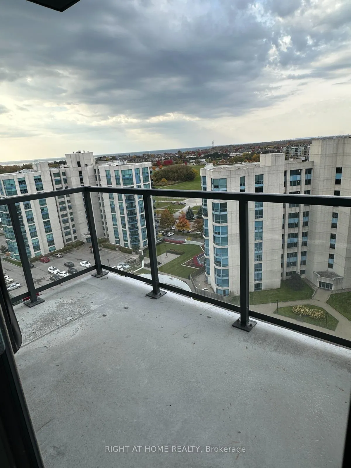 Photo 22 of Unit 1308, 1606 Charles Street, Whitby, Port Whitby — HOMEH