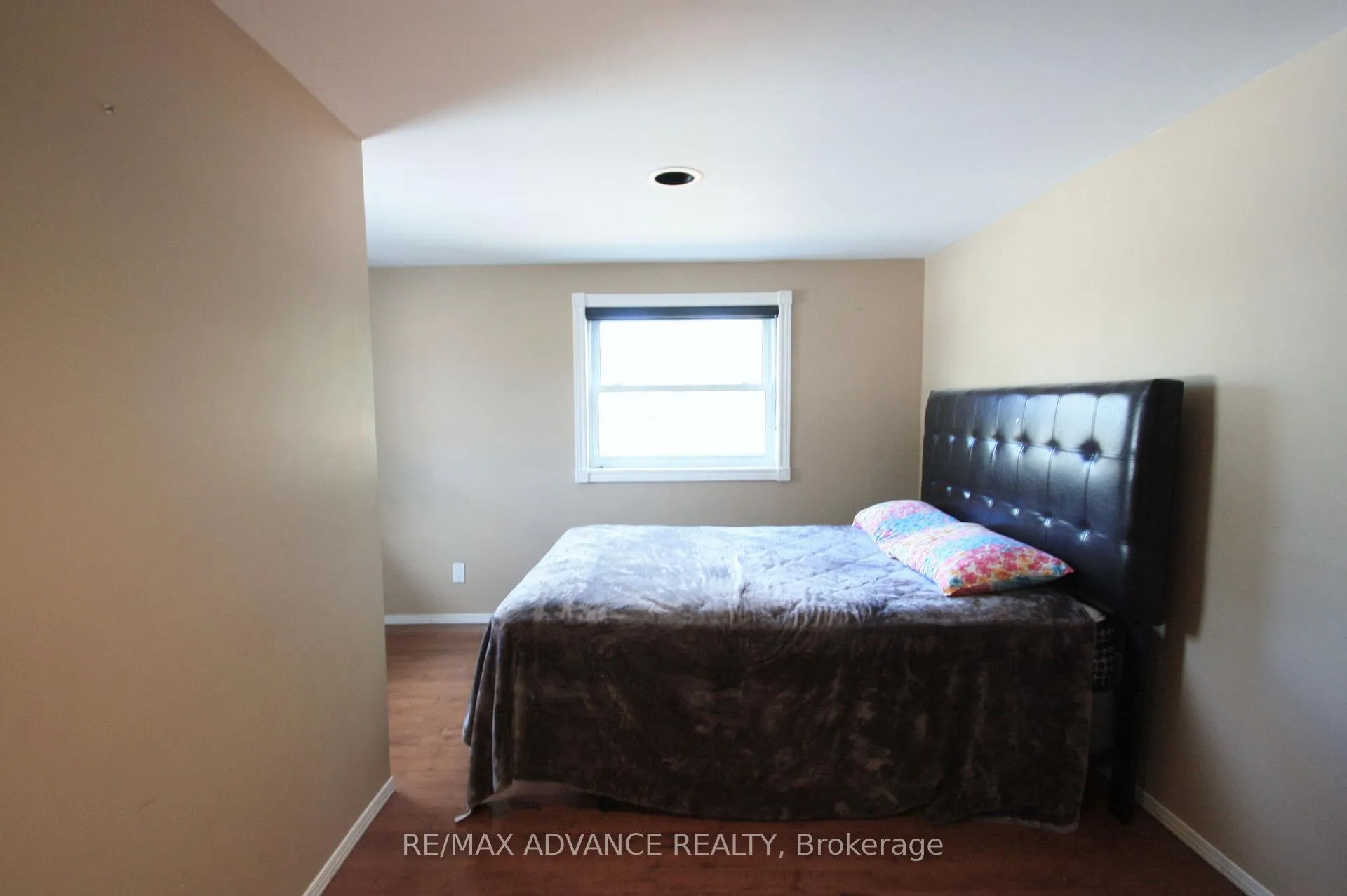 Photo 18 of 77 Rockview Road, Nipissing — HOMEH