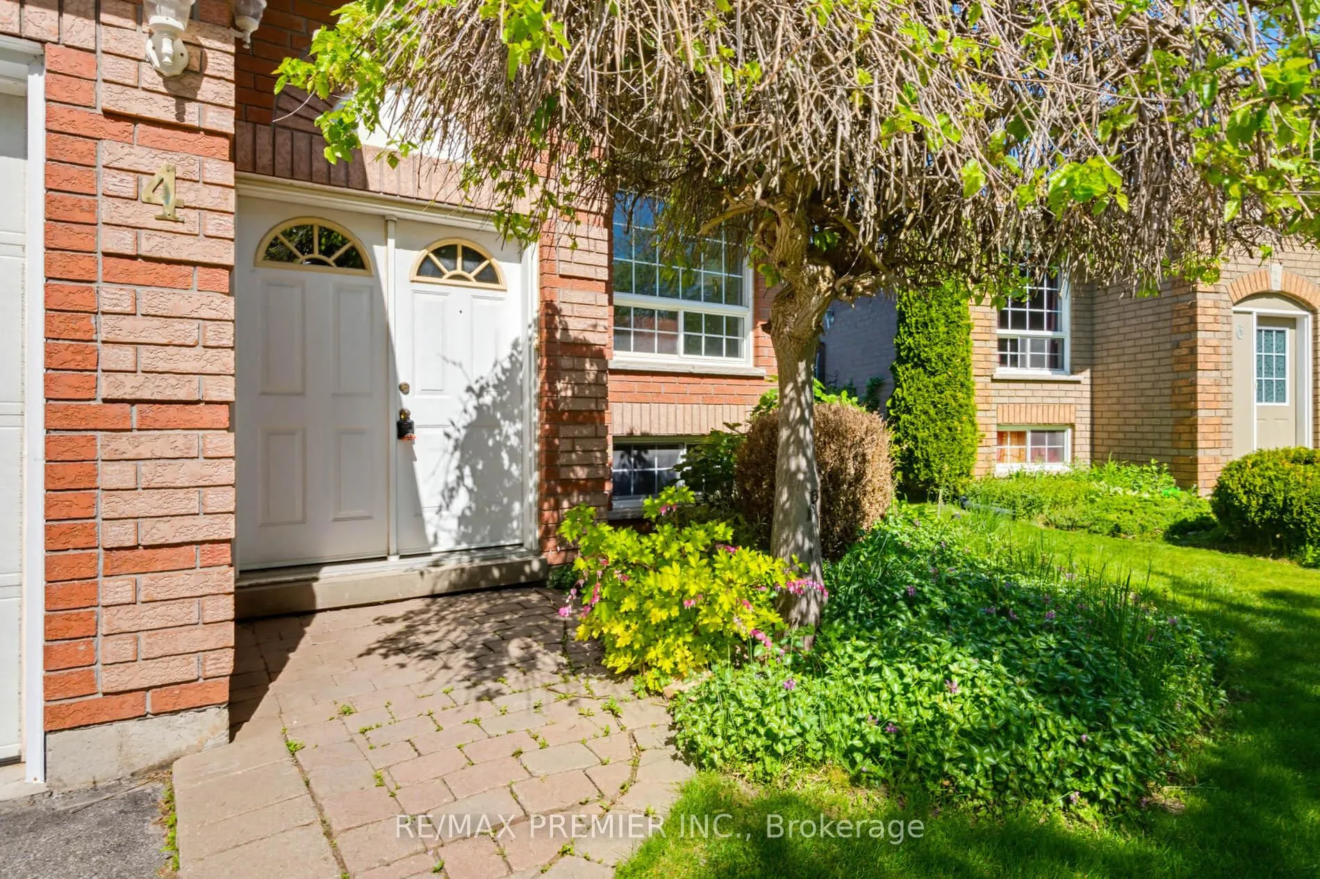 Photo 2 of 4 D.A. Jones Avenue, New Tecumseth, Beeton — HOMEH