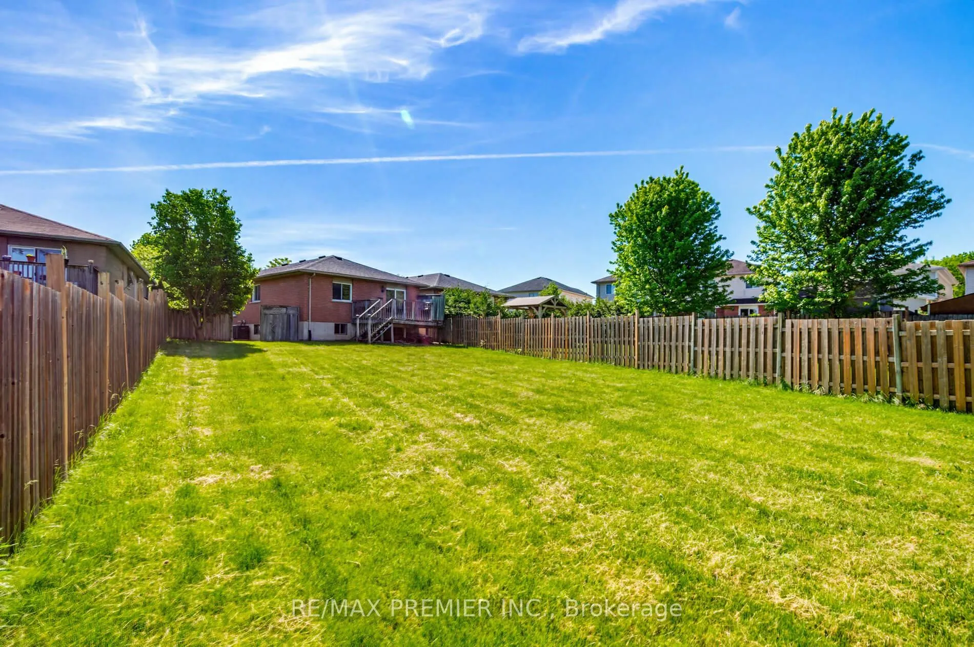 Photo 28 of 4 D.A. Jones Avenue, New Tecumseth, Beeton — HOMEH