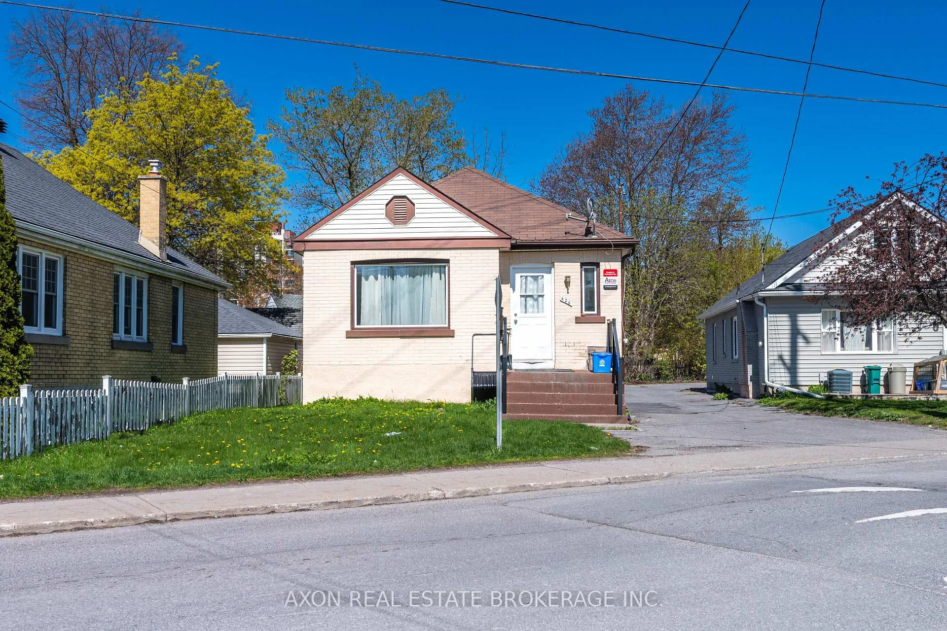 Photo 2 of 426 Macdonnell Street, Kingston, Central City East — HOMEH