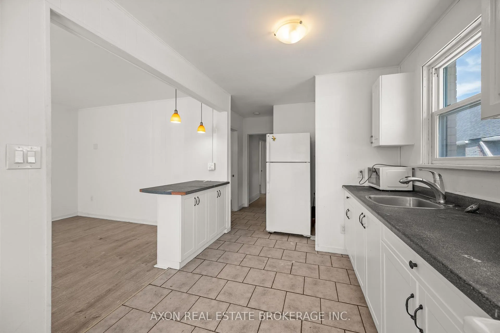 Photo 6 of 426 Macdonnell Street, Kingston, Central City East — HOMEH
