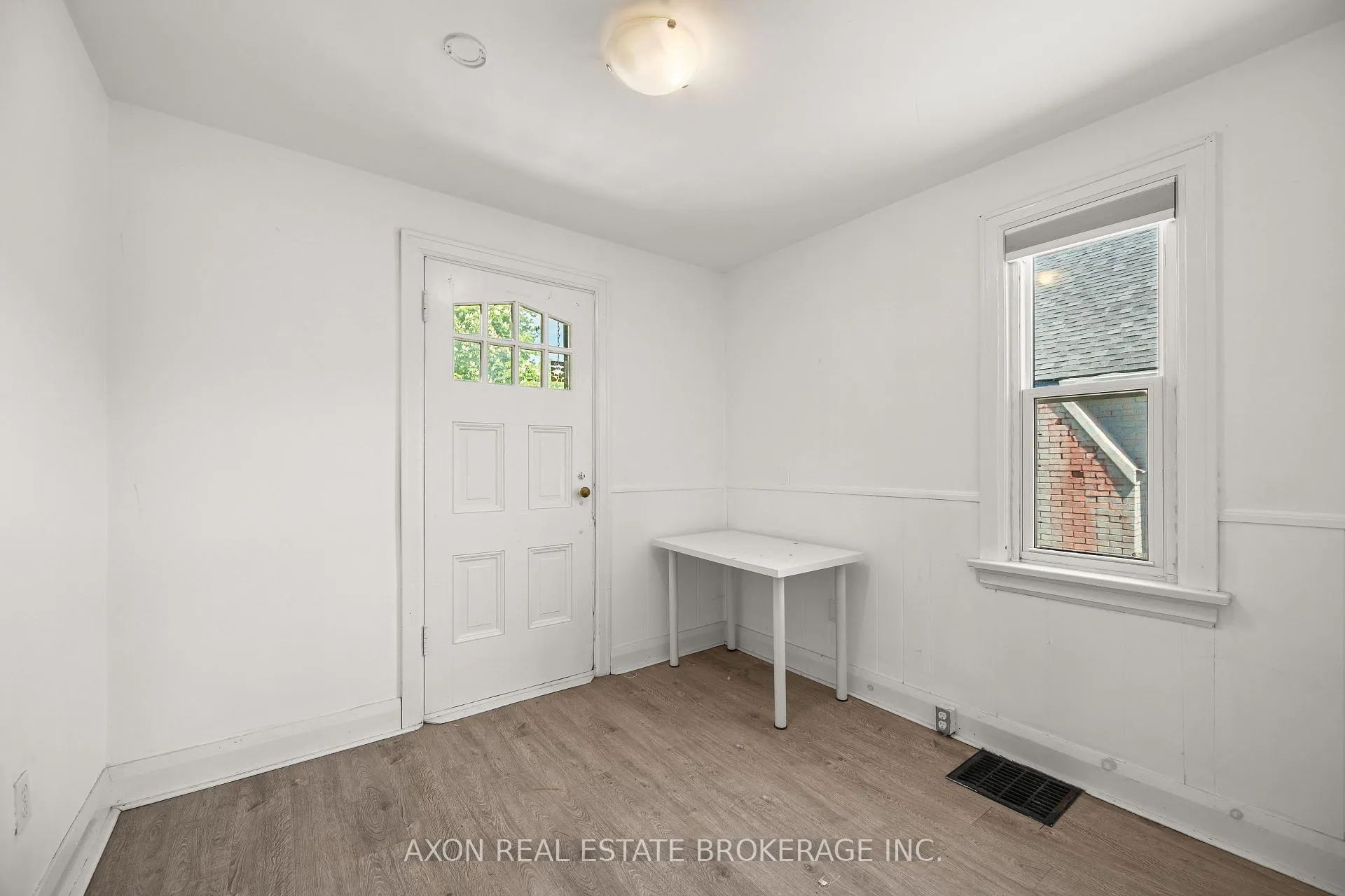 Photo 20 of 426 Macdonnell Street, Kingston, Central City East — HOMEH