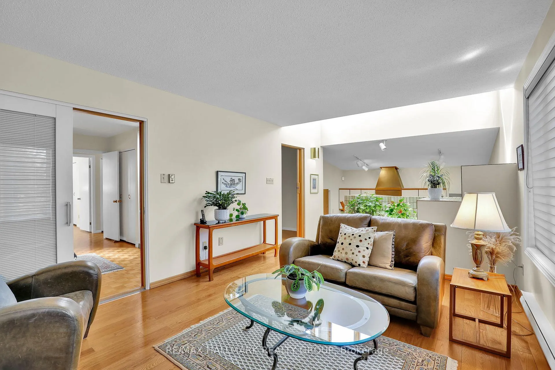 Photo 14 of 39 Biscayne Crescent, Ottawa, Borden Farm/Stewart Farm/Carleton Heights/Parkwood Hills — HOMEH