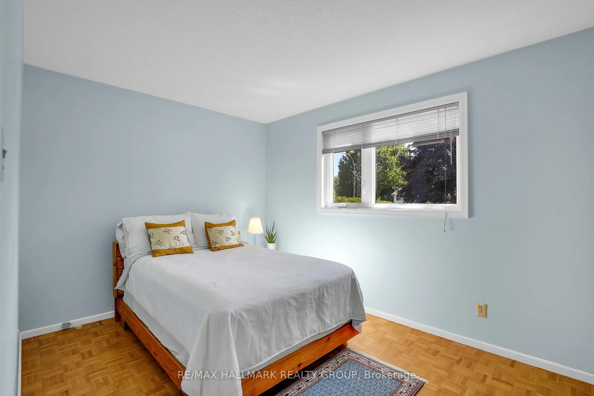 Photo 17 of 39 Biscayne Crescent, Ottawa, Borden Farm/Stewart Farm/Carleton Heights/Parkwood Hills — HOMEH