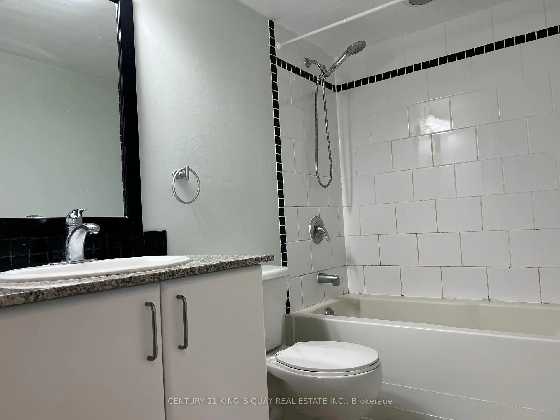 Photo 5 of Unit 2711, 33 Sheppard Avenue E, North York, Willowdale East — HOMEH