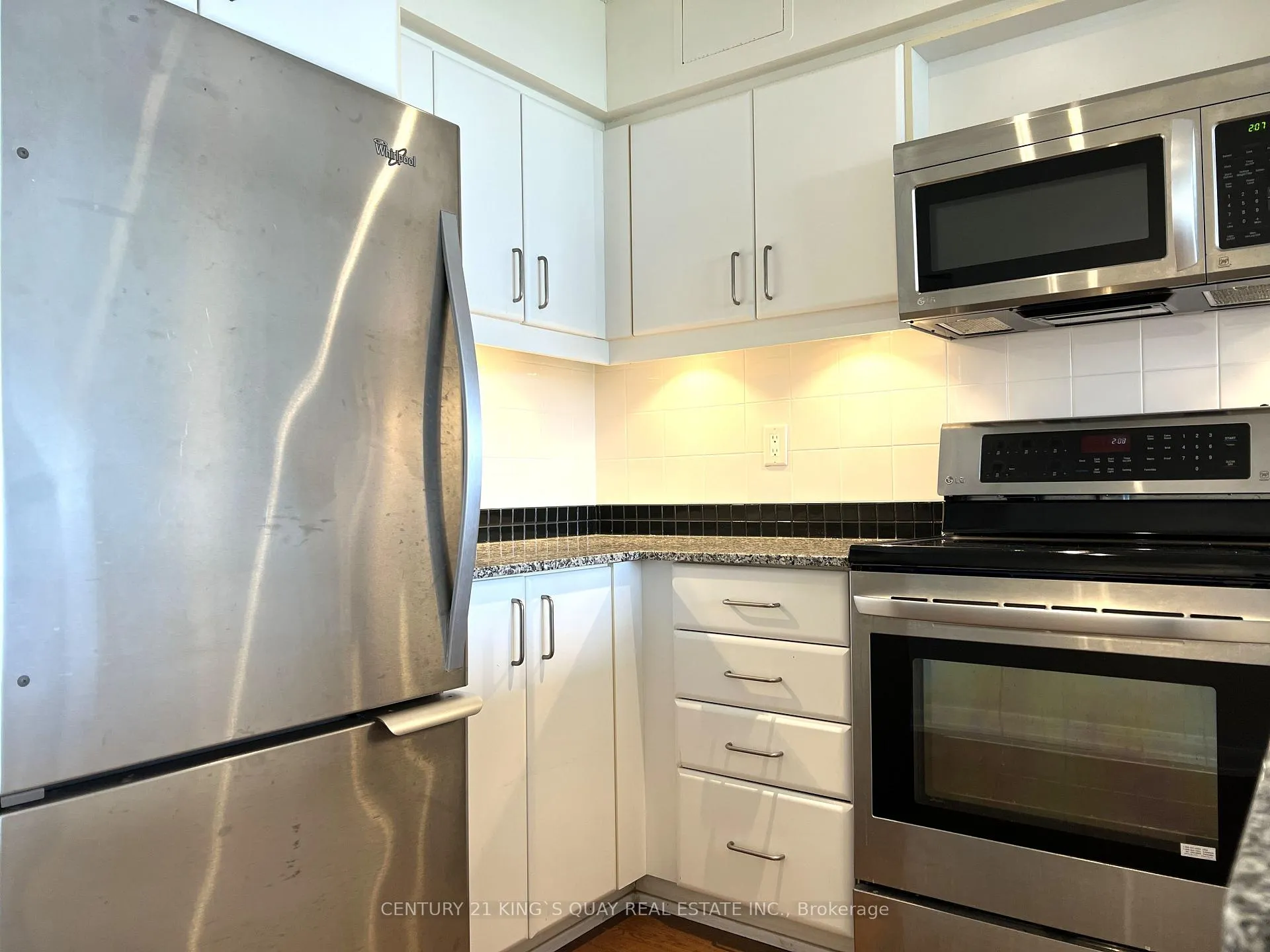 Photo 9 of Unit 2711, 33 Sheppard Avenue E, North York, Willowdale East — HOMEH