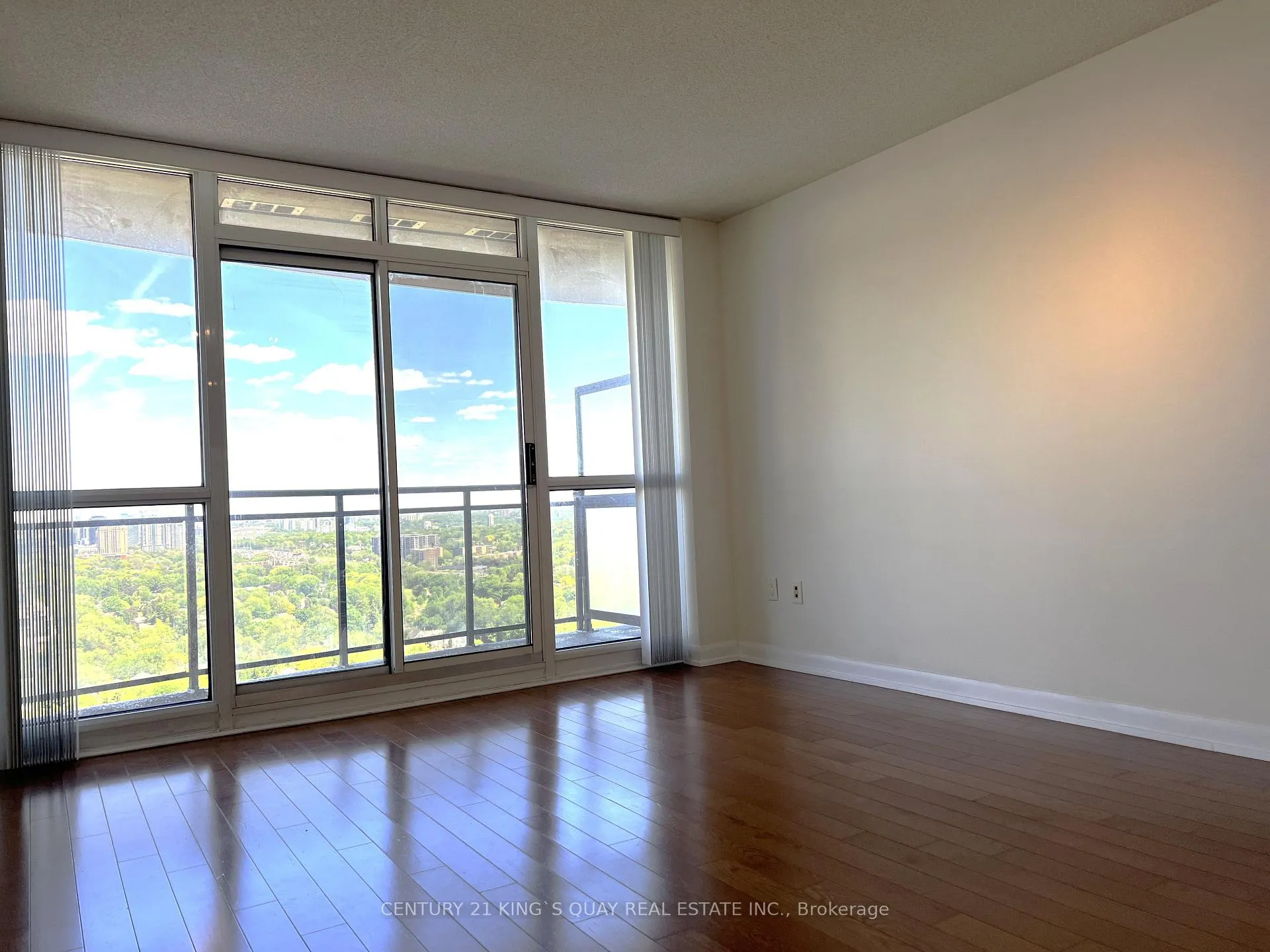 Photo 13 of Unit 2711, 33 Sheppard Avenue E, North York, Willowdale East — HOMEH