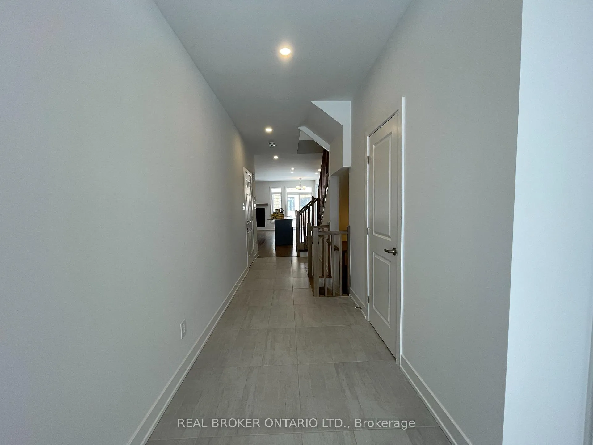 Photo 3 of 882 Solarium Avenue, Ottawa, Riverside South/Gloucester Glen — HOMEH