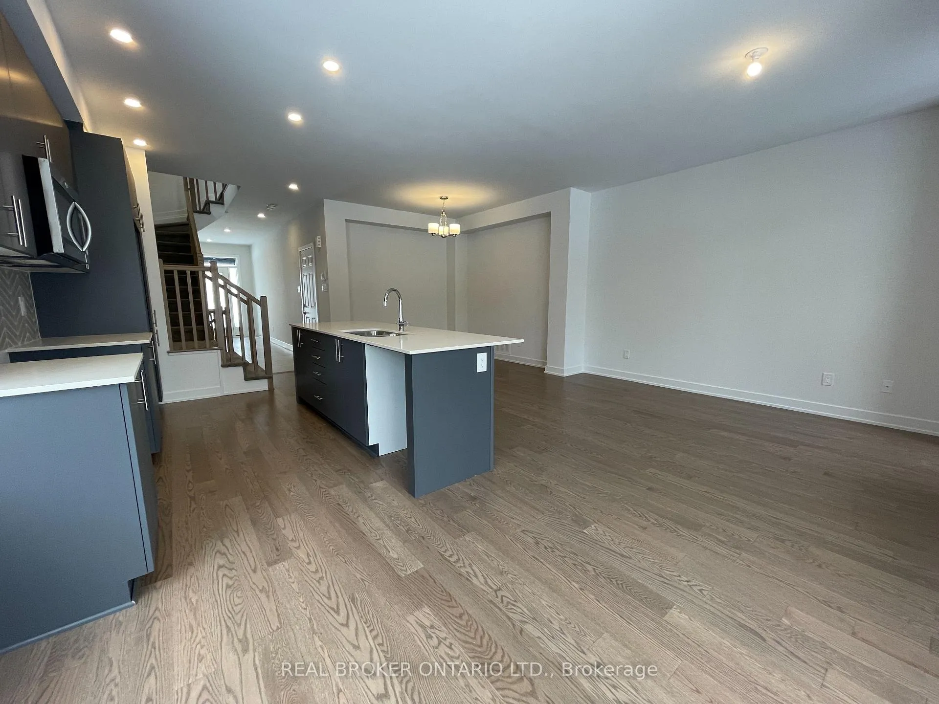 Photo 13 of 882 Solarium Avenue, Ottawa, Riverside South/Gloucester Glen — HOMEH