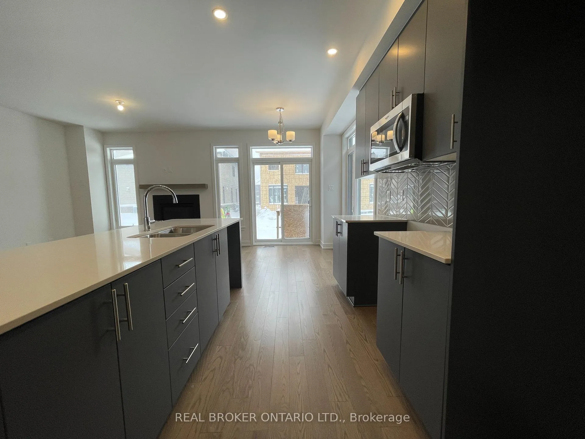 Photo 15 of 882 Solarium Avenue, Ottawa, Riverside South/Gloucester Glen — HOMEH