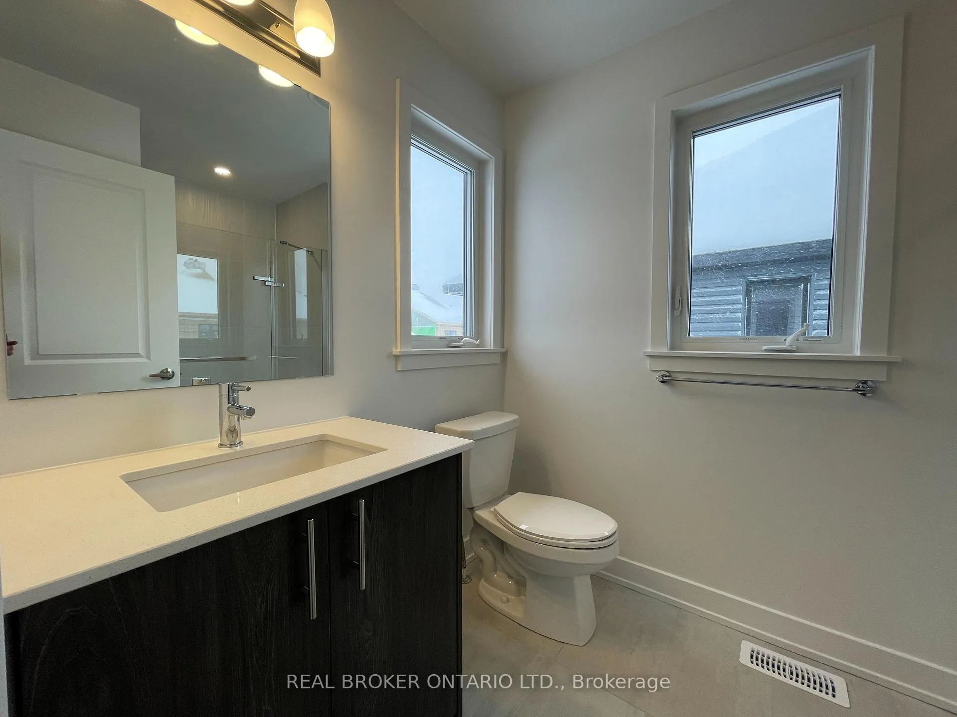 Photo 20 of 882 Solarium Avenue, Ottawa, Riverside South/Gloucester Glen — HOMEH