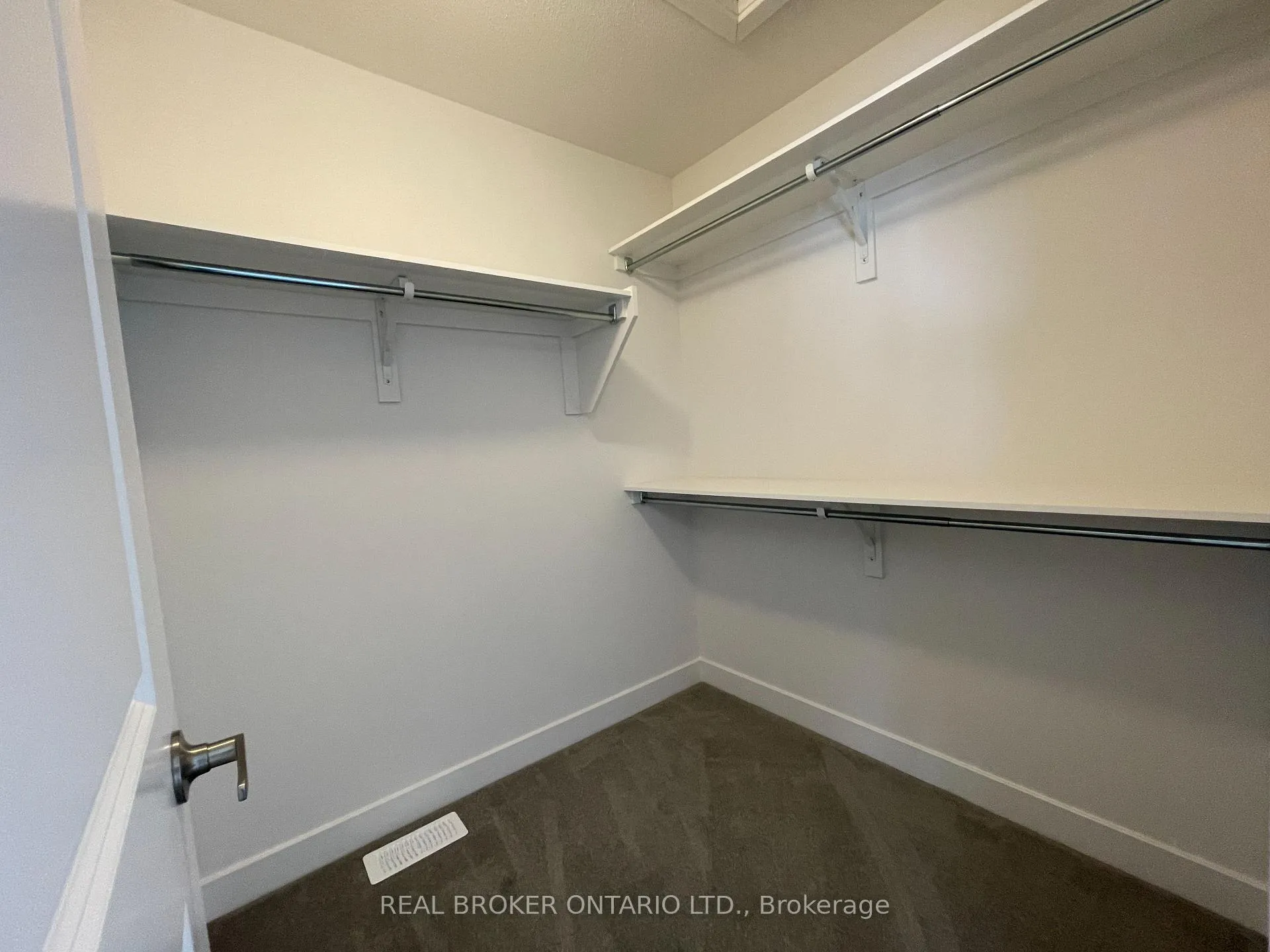 Photo 22 of 882 Solarium Avenue, Ottawa, Riverside South/Gloucester Glen — HOMEH