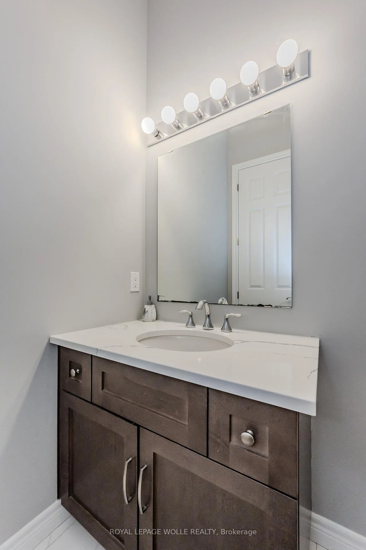 Photo 16 of 55 Spachman Street, Kitchener — HOMEH