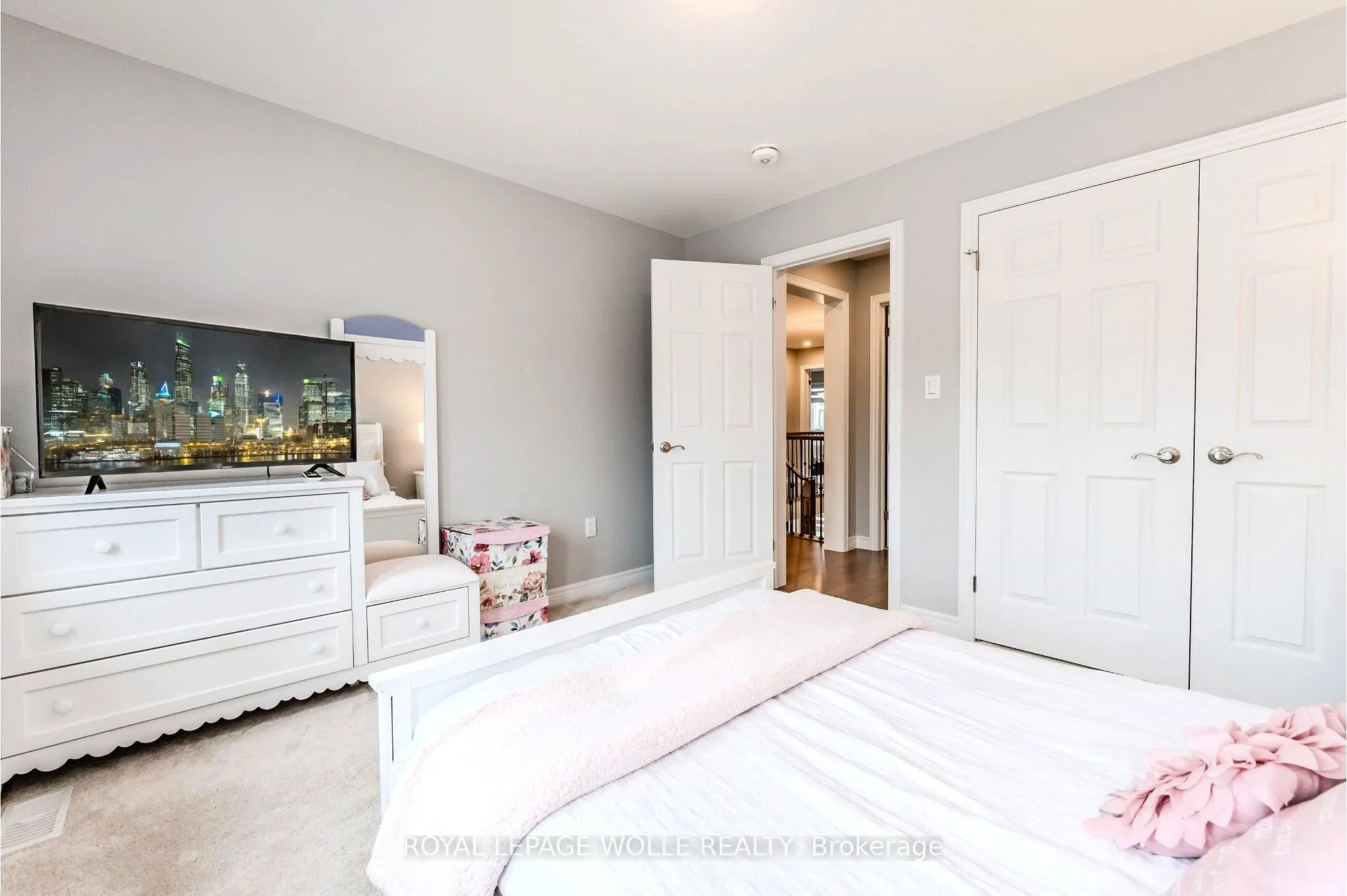 Photo 22 of 55 Spachman Street, Kitchener — HOMEH