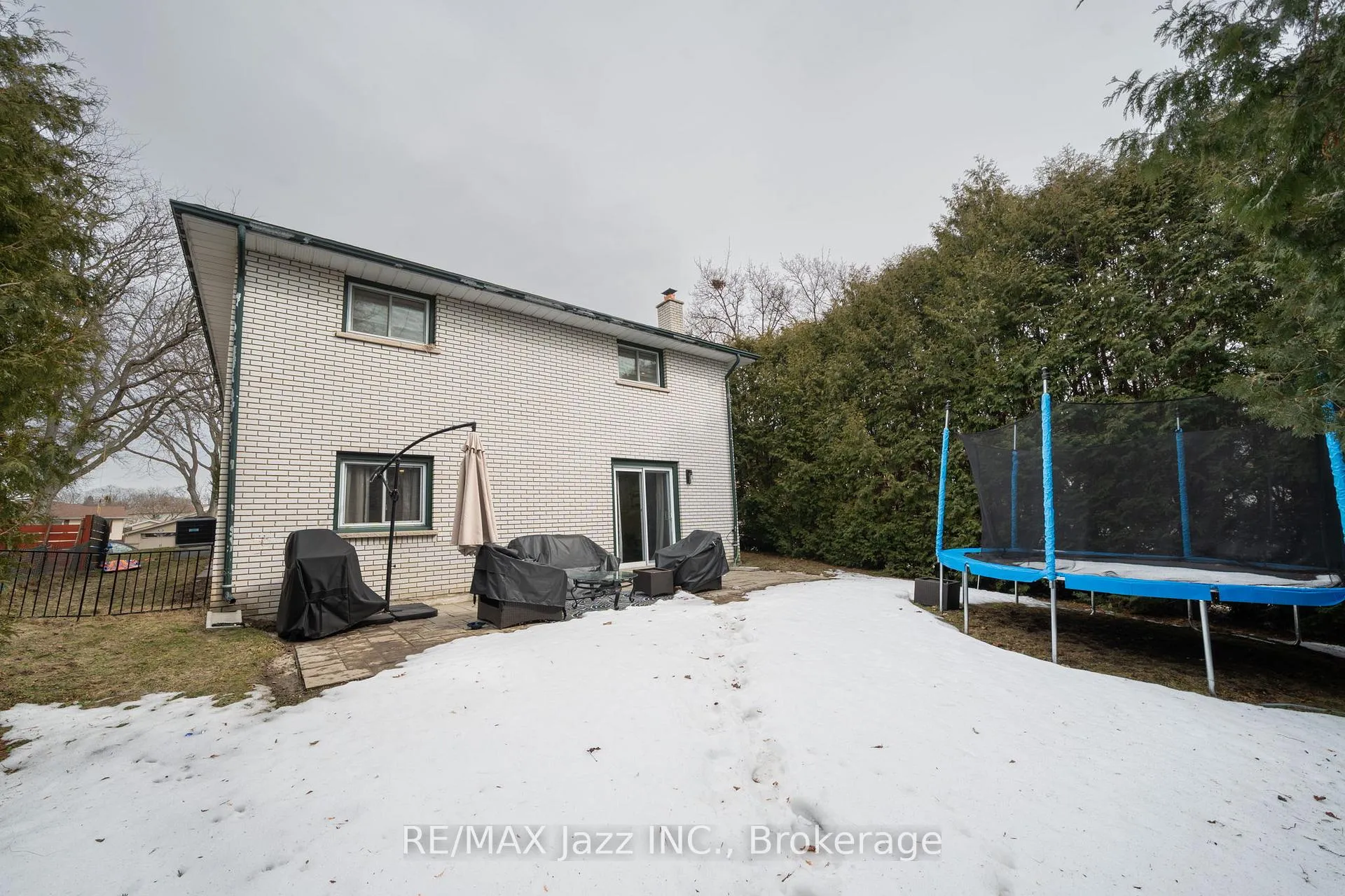Photo 36 of 1007 Cardinal Court, Oshawa, Eastdale — HOMEH