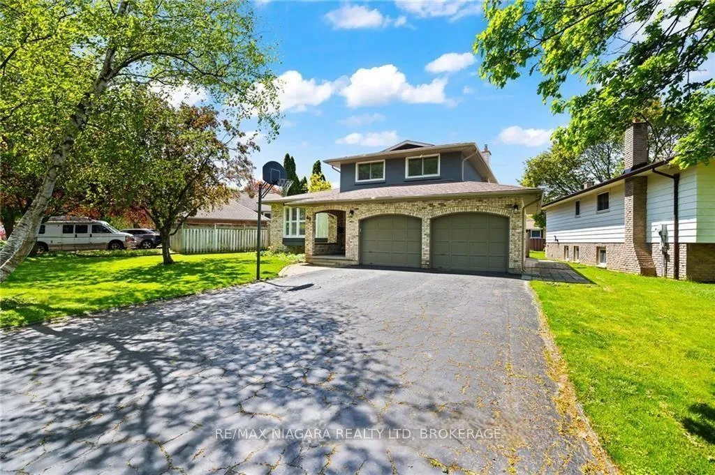 Photo 1 of 49 Royal Oak Drive, St. Catharines, Martindale Pond — HOMEH