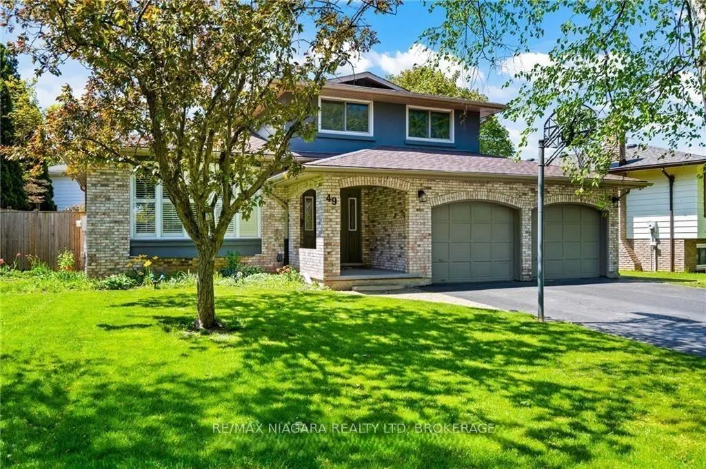 Photo 12 of 49 Royal Oak Drive, St. Catharines, Martindale Pond — HOMEH