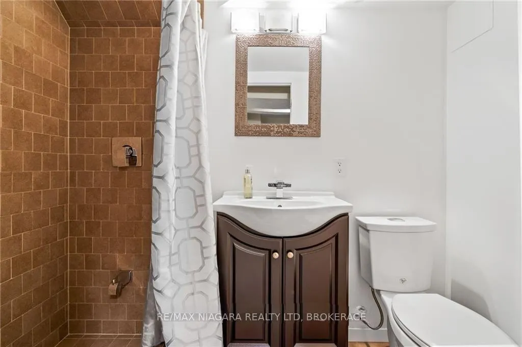 Photo 28 of 49 Royal Oak Drive, St. Catharines, Martindale Pond — HOMEH