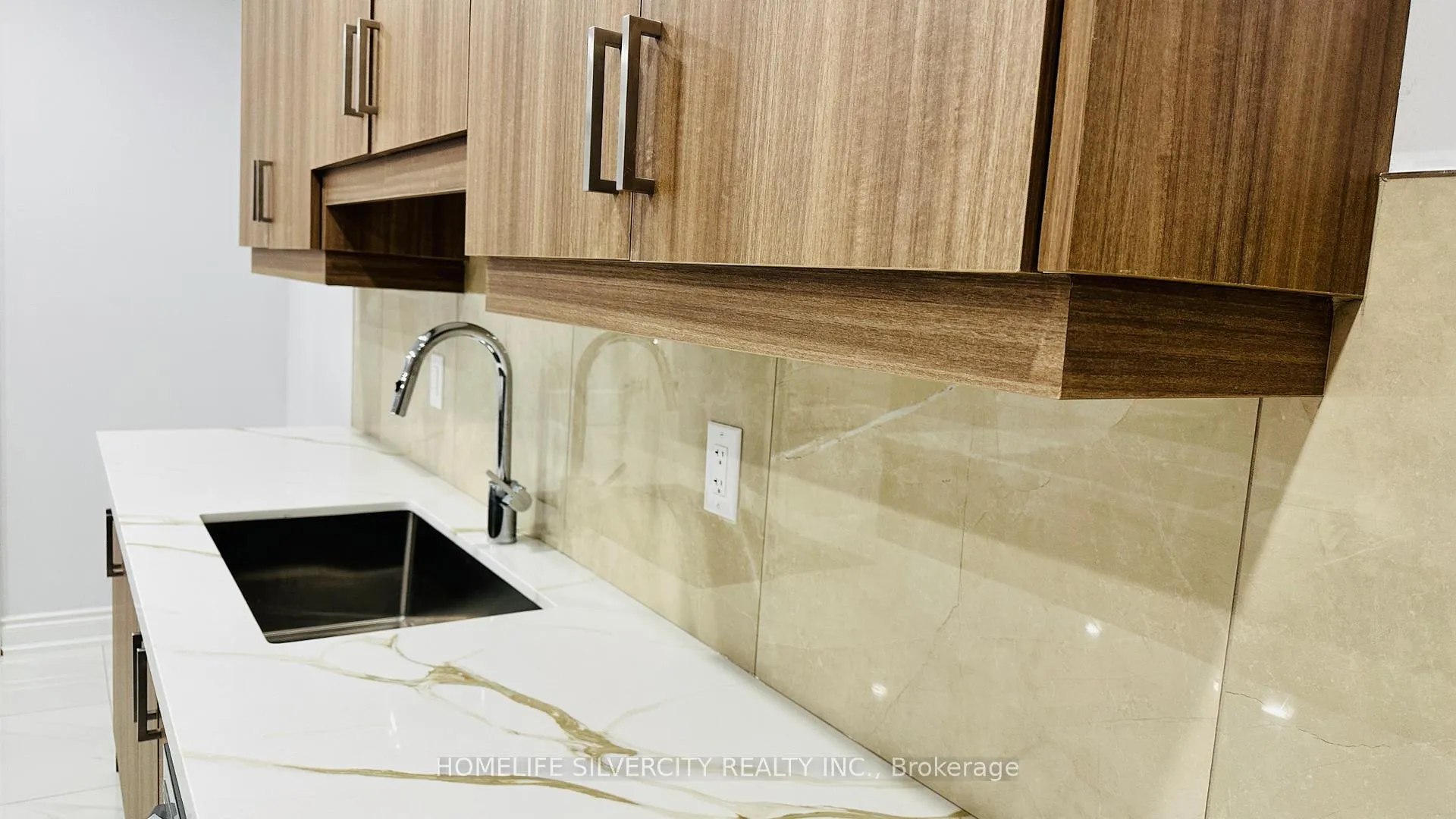 Photo 12 of Unit Bsmnt, 5 Valleyway Drive, Brampton, Credit Valley — HOMEH