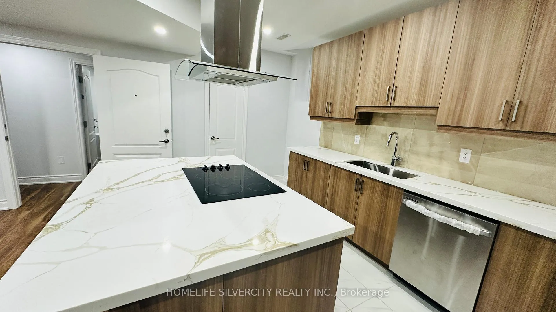 Photo 13 of Unit Bsmnt, 5 Valleyway Drive, Brampton, Credit Valley — HOMEH