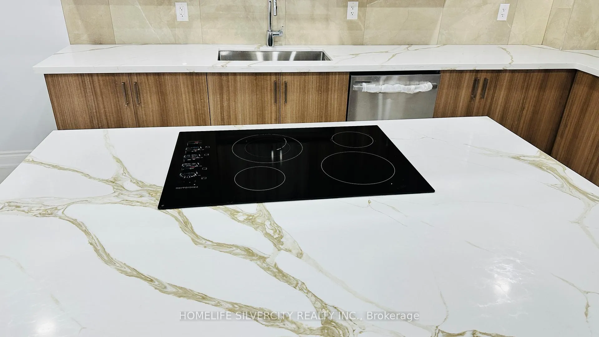 Photo 23 of Unit Bsmnt, 5 Valleyway Drive, Brampton, Credit Valley — HOMEH