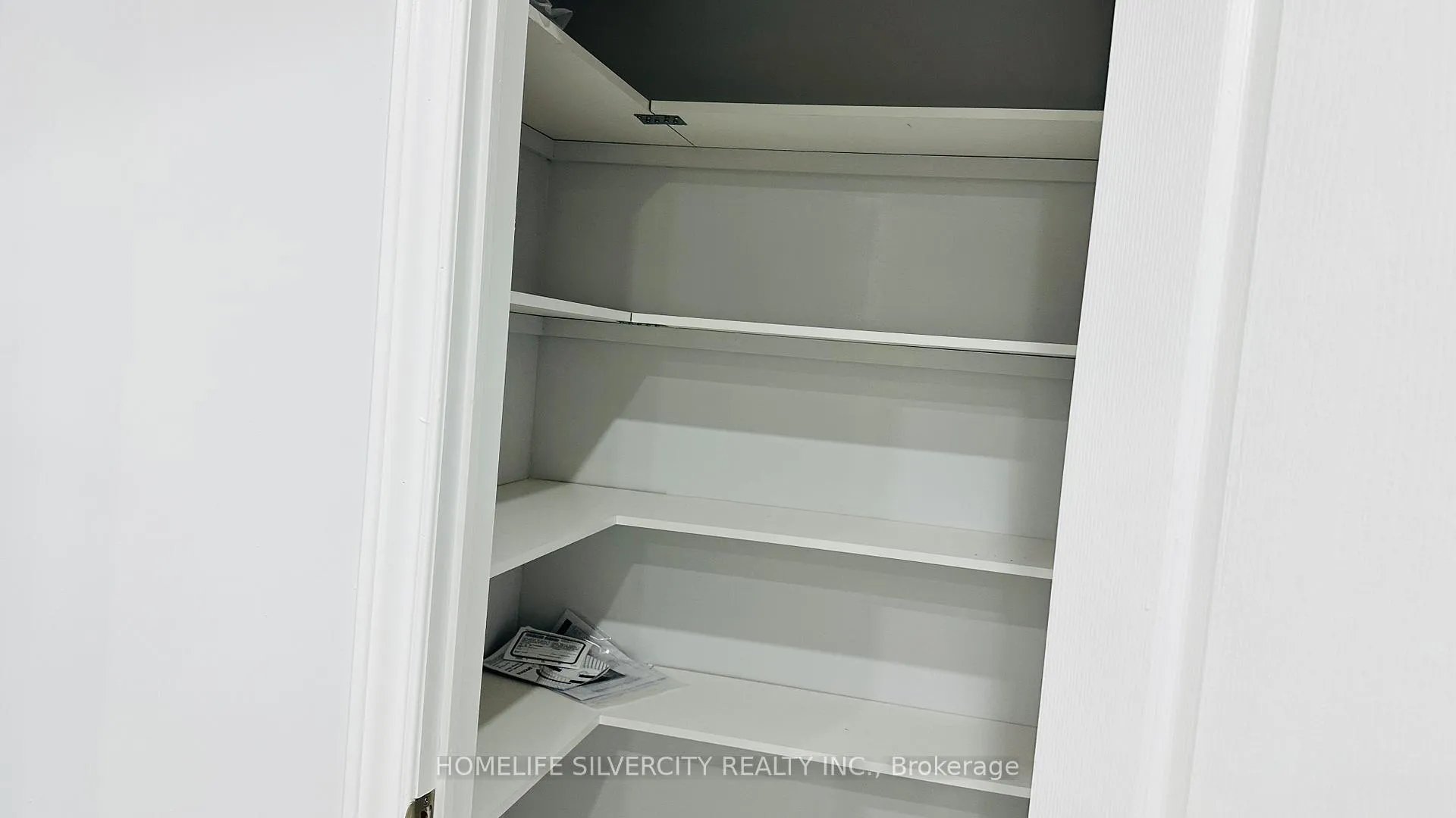 Photo 24 of Unit Bsmnt, 5 Valleyway Drive, Brampton, Credit Valley — HOMEH