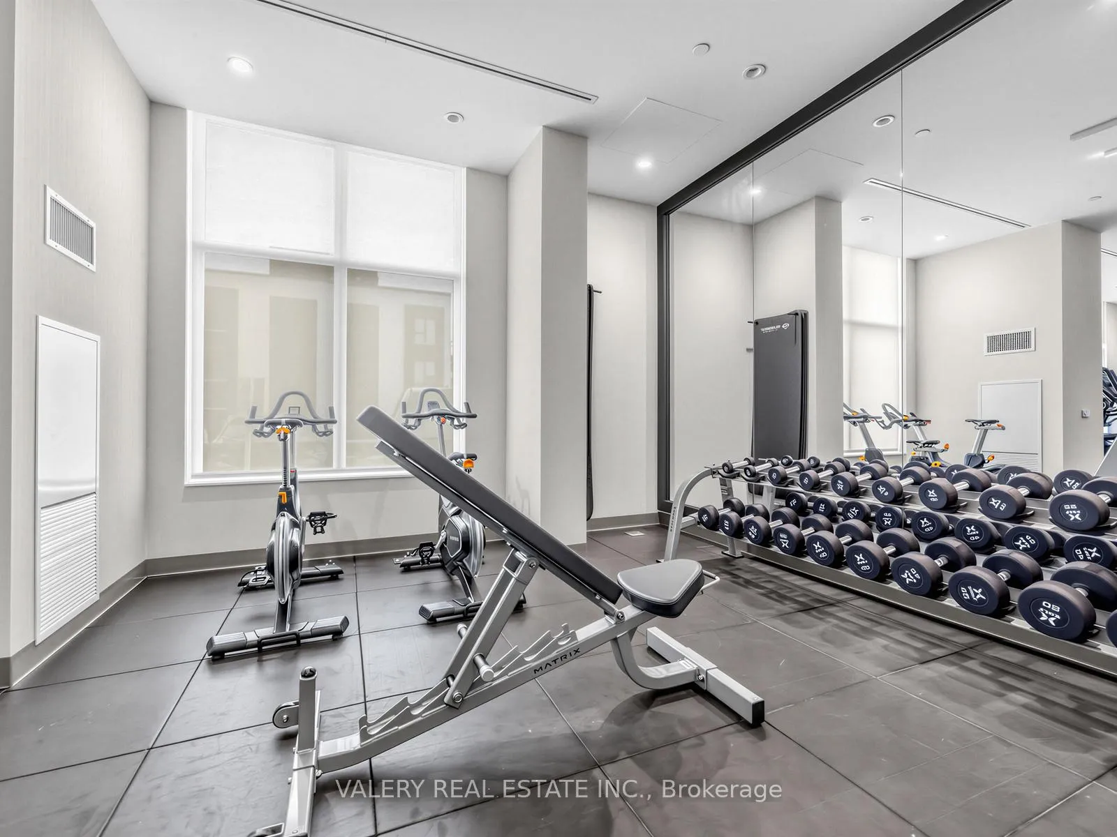 Photo 19 of Unit PH01, 500 Plains Road E, Burlington, LaSalle — HOMEH