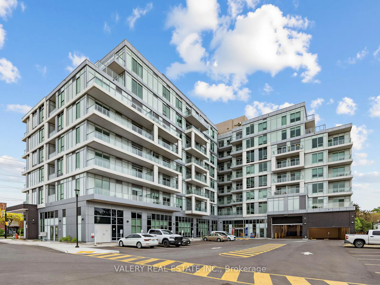 Photo 24 of Unit PH01, 500 Plains Road E, Burlington, LaSalle — HOMEH