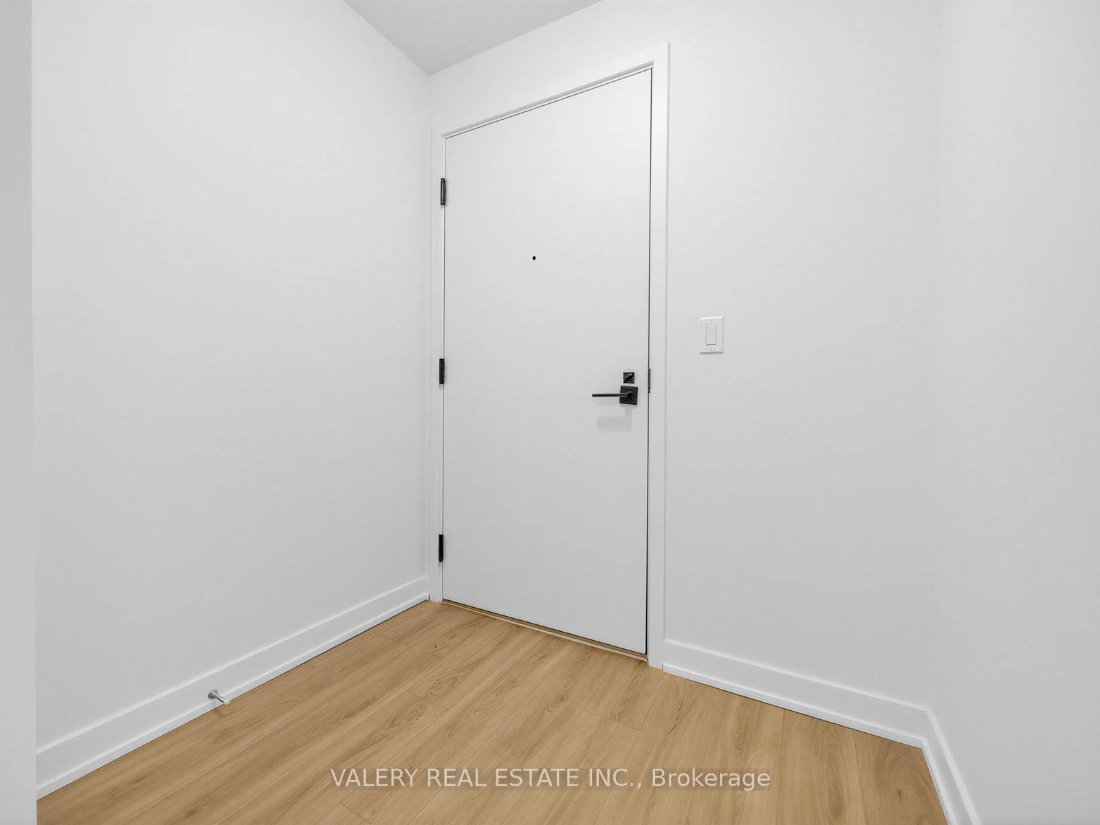 Photo 27 of Unit PH01, 500 Plains Road E, Burlington, LaSalle — HOMEH