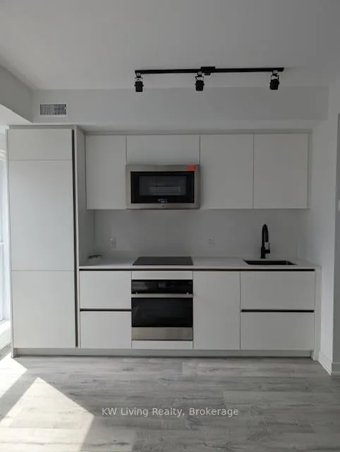 Photo 1 of Unit 701, 327 King Street W, Toronto, Waterfront Communities — HOMEH