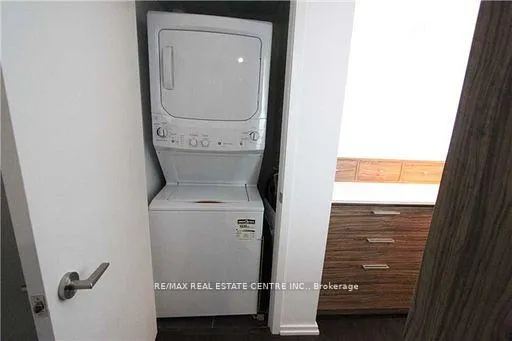 Photo 11 of Unit 2801, 75 St Nicholas Street, Toronto, Bay Street Corridor — HOMEH