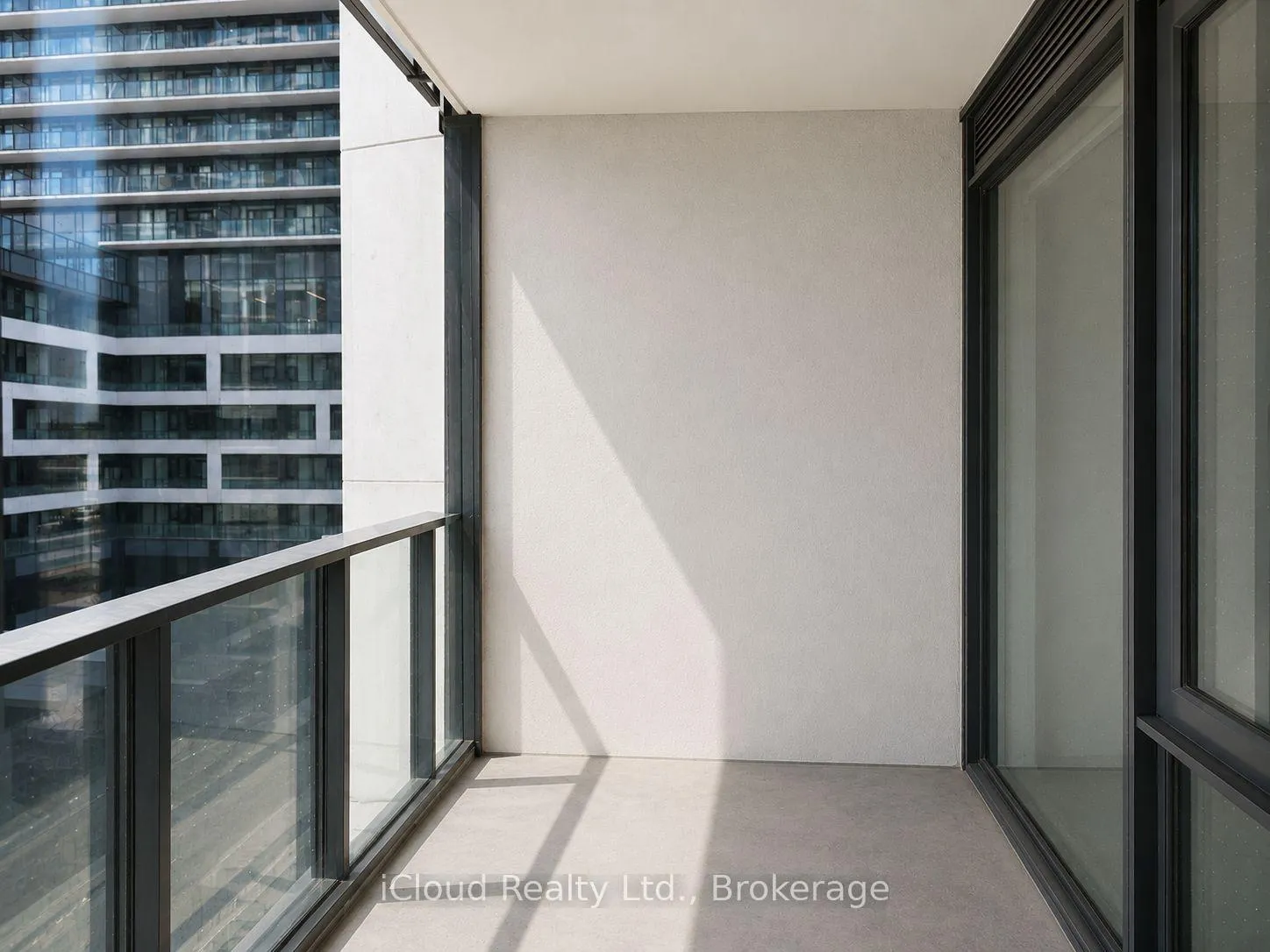 Photo 11 of Unit 404, 27 Korda Gate, Vaughan, Vellore Village — HOMEH