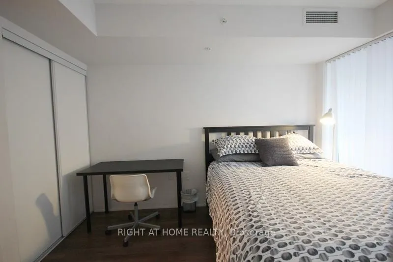 Photo 9 of Unit 2016W, 36 Lisgar Street, Toronto, Little Portugal — HOMEH