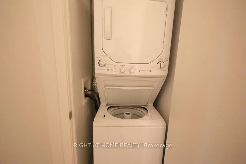 Photo 14 of Unit 2016W, 36 Lisgar Street, Toronto, Little Portugal — HOMEH