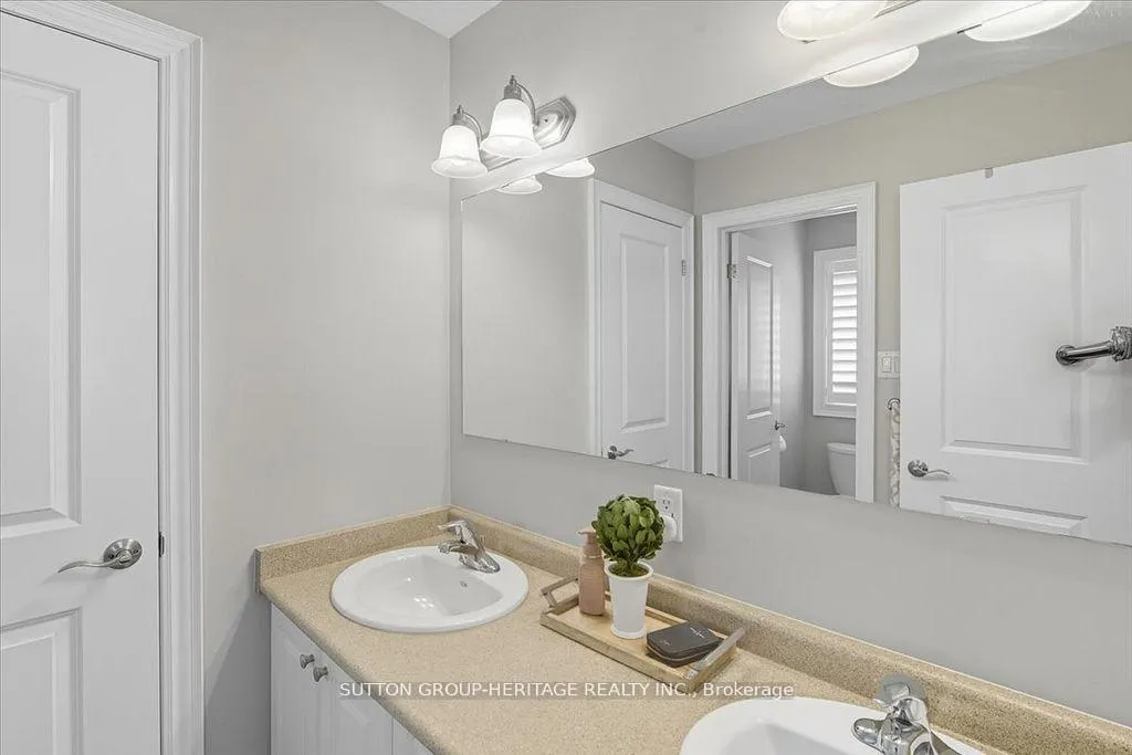 Photo 30 of 22 Glengowan Street, Whitby, Taunton North — HOMEH