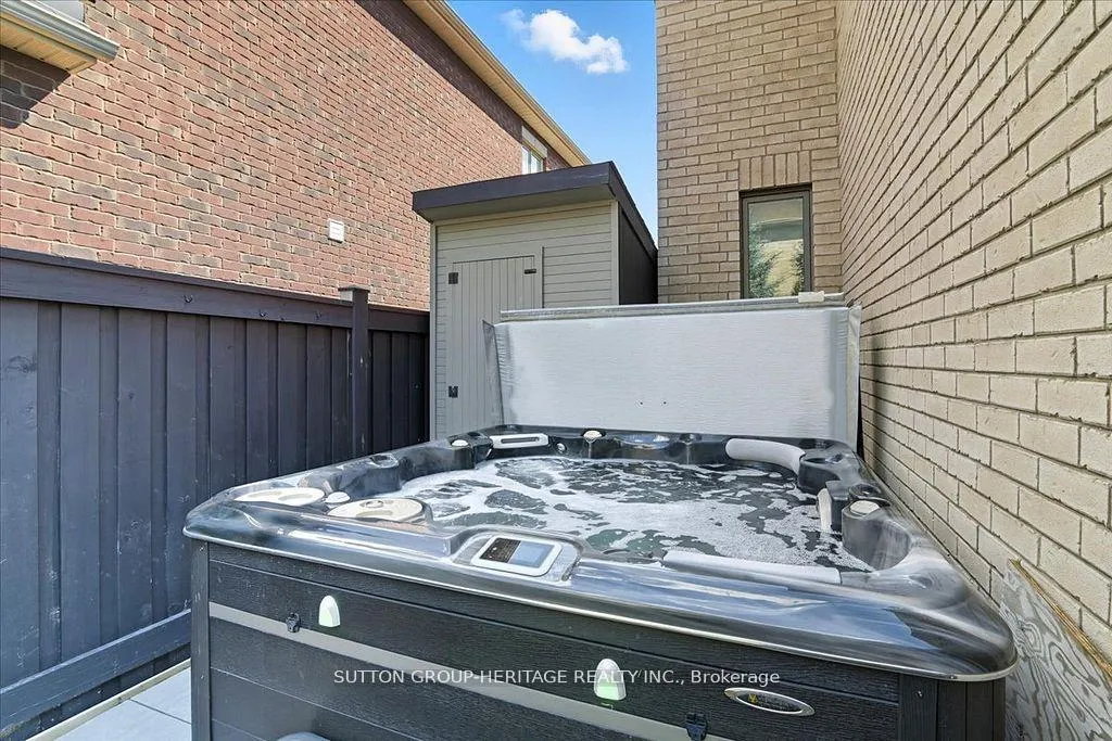 Photo 42 of 22 Glengowan Street, Whitby, Taunton North — HOMEH