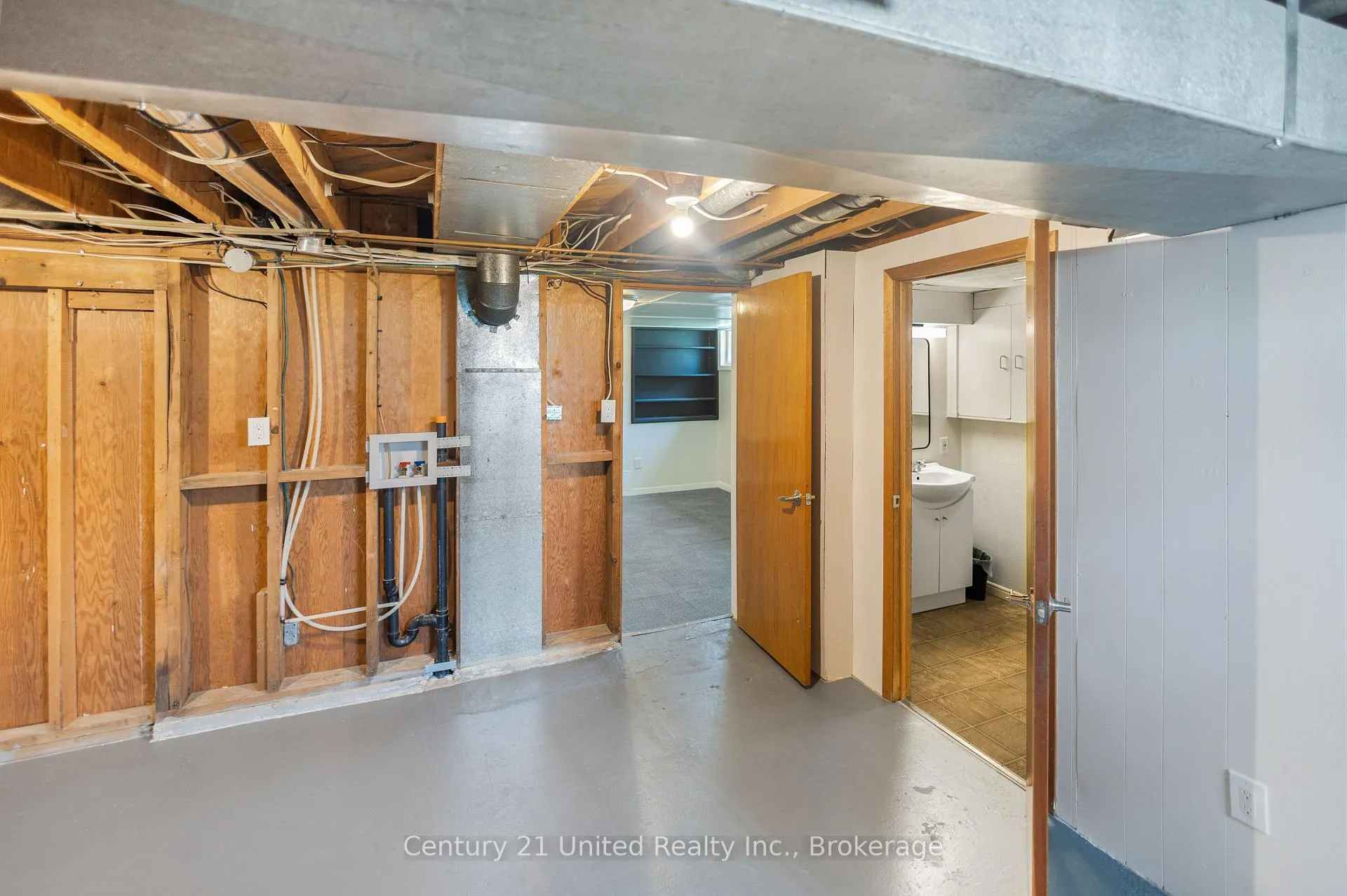 Photo 24 of 641 Harold Drive, Peterborough, Otonabee Ward 1 — HOMEH