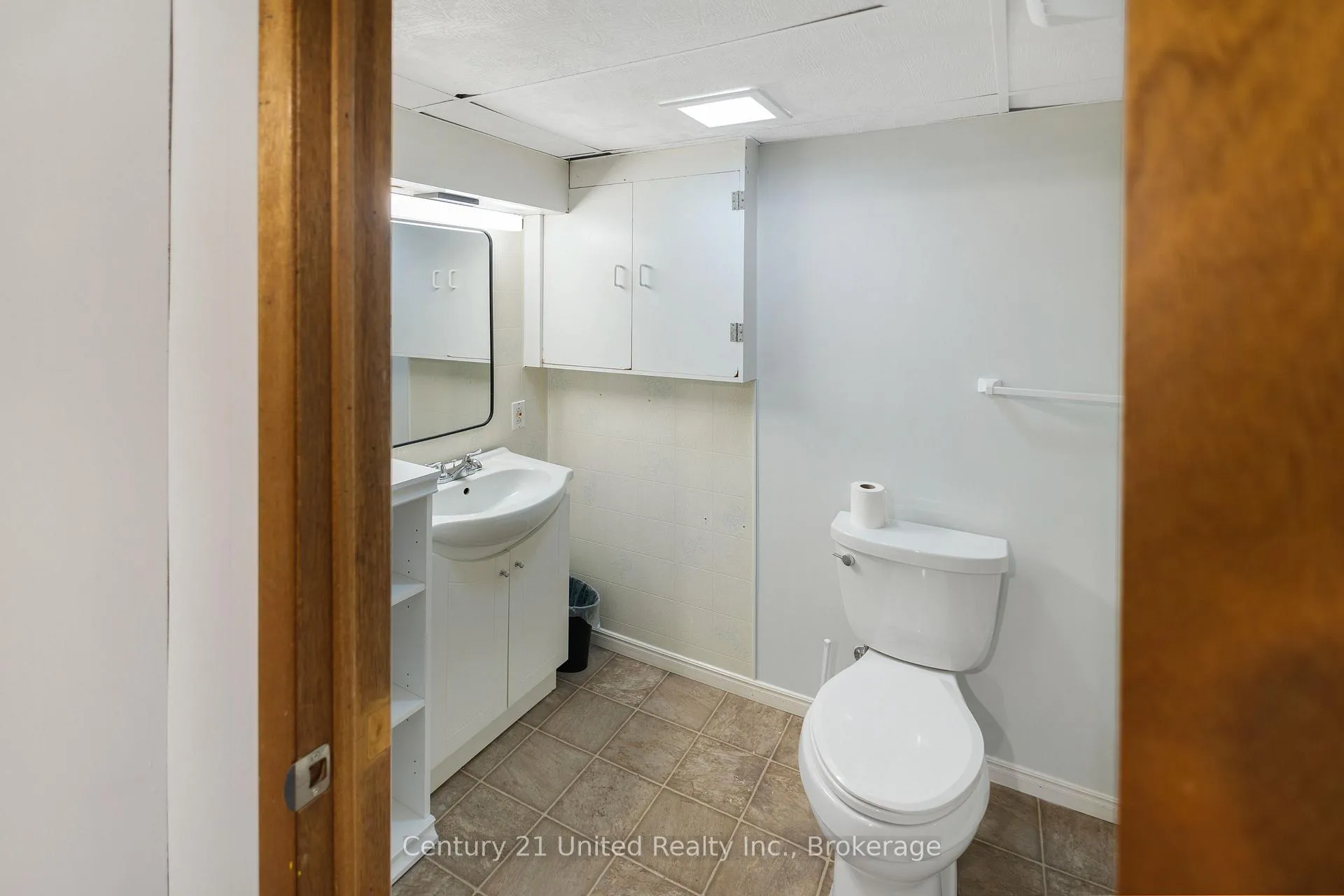 Photo 25 of 641 Harold Drive, Peterborough, Otonabee Ward 1 — HOMEH