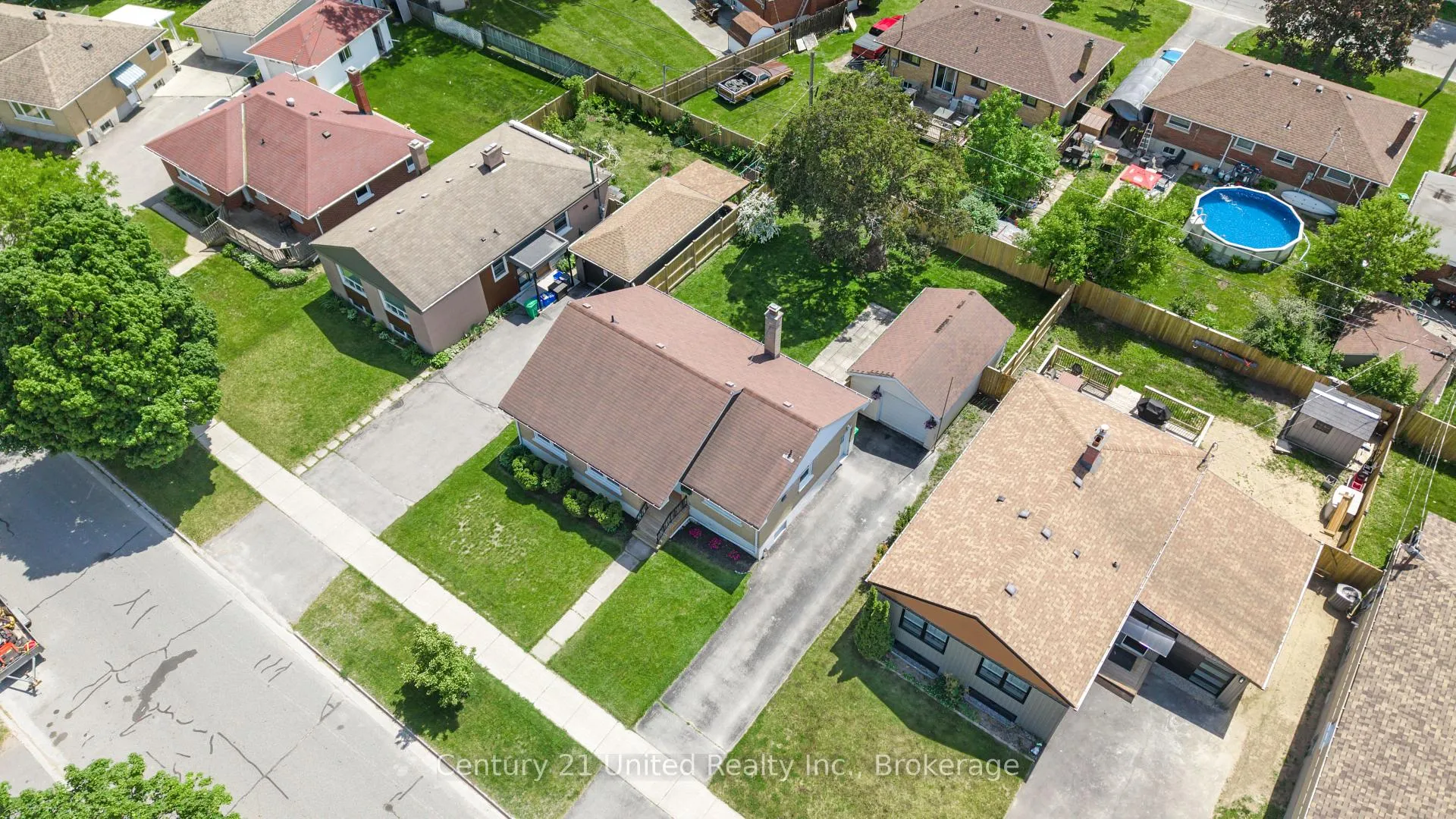 Photo 34 of 641 Harold Drive, Peterborough, Otonabee Ward 1 — HOMEH